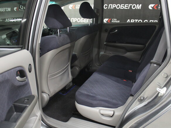 2010 Honda Stream II Рестайлинг, серый, 1098000 рублей - вид 11