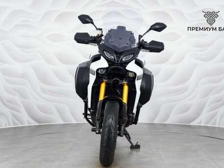 2024 Yamaha MT-09 Tracer (FJ-09), белый, 1327000 рублей, вид 4