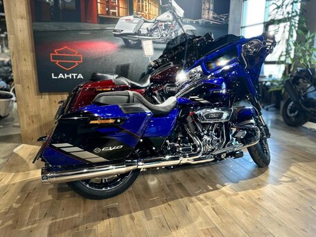 2025 Harley-Davidson CVO Street Glide, синий, 5300000 рублей, вид 5
