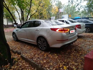 2014 Kia Optima III Рестайлинг, серебристый, 1750000 рублей, вид 3