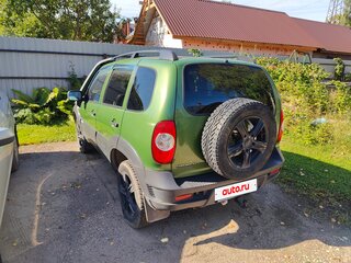 2014 Chevrolet Niva I Рестайлинг, зелёный, 850000 рублей, вид 2
