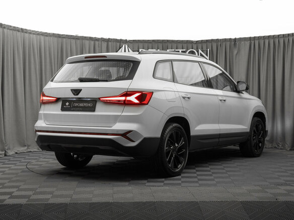 2023 Jetta VS7 I Рестайлинг 1, белый, 2030000 рублей - вид 4