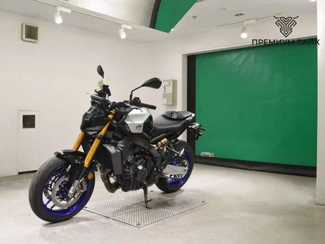 2024 Yamaha MT-09 (FZ-09), чёрный, 1399000 рублей, вид 4