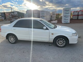 2002 Mazda Familia VIII (BJ), белый, 230000 рублей, вид 4