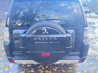 2012 Mitsubishi Pajero IV Рестайлинг 1, чёрный, 2300000 рублей, вид 4