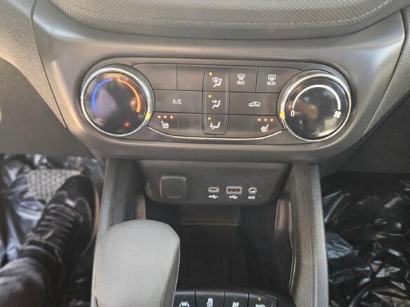 2022 Chevrolet TrailBlazer III, чёрный, 1450000 рублей - вид 9