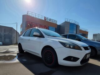 2010 Ford Focus II Рестайлинг, белый, 450000 рублей, вид 2