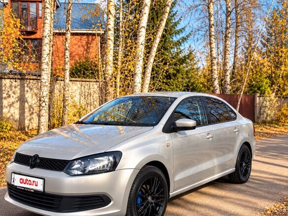 2012 Volkswagen Polo V, серый, 585000 рублей - вид 1