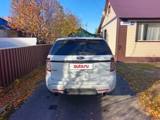 2013 Ford Explorer Sport V, белый, 1800000 рублей, вид 2