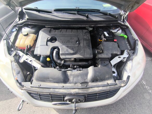 2010 Ford Focus II Рестайлинг, серебристый, 430000 рублей - вид 9