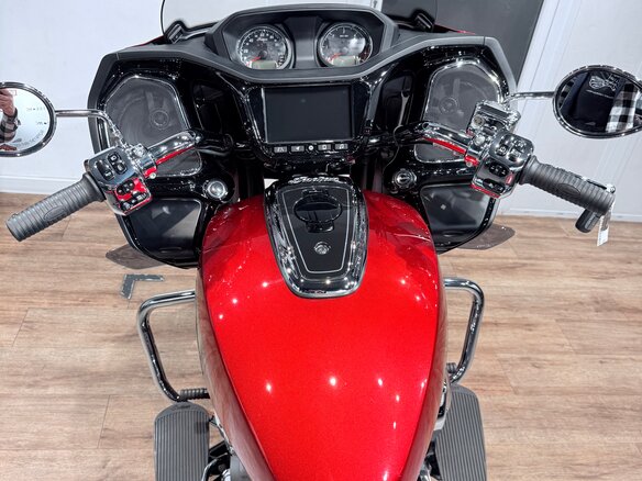2021 Indian Challenger, красный, 2499000 рублей - вид 35