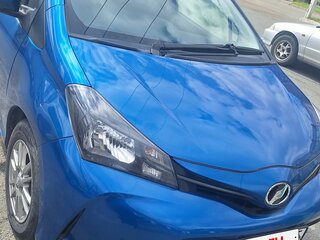 2016 Toyota Vitz III (XP130) Рестайлинг, синий, 660000 рублей, вид 2