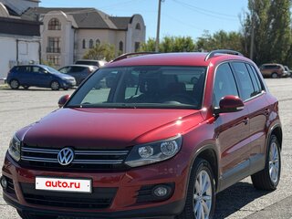 2015 Volkswagen Tiguan I Рестайлинг, красный, 1300000 рублей, вид 1