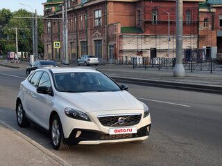 2013 Volvo V40 II, белый, 1695000 рублей, вид 2