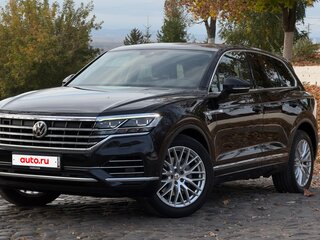 2019 Volkswagen Touareg III, чёрный, 5450000 рублей, вид 2