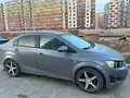 2013 Chevrolet Aveo II, серый, 365000 рублей - вид 2