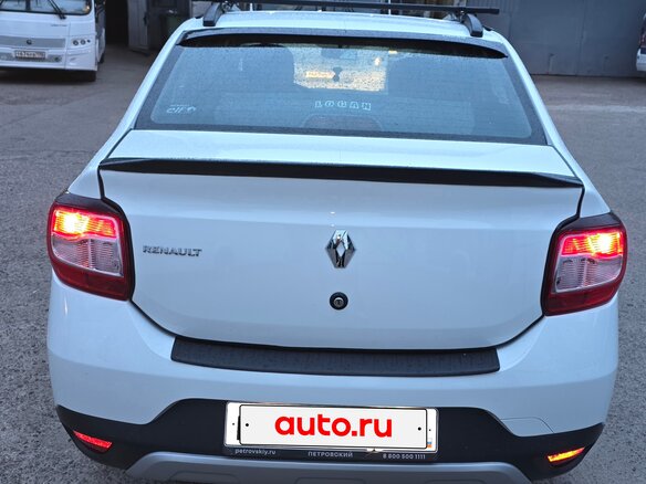2019 Renault Logan Stepway II Рестайлинг, белый, 820000 рублей - вид 3