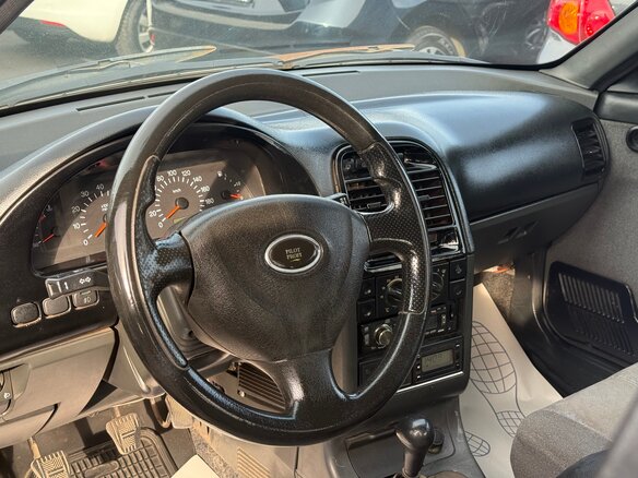 2005 Lada (ВАЗ) 2110, серебристый, 95000 рублей - вид 9