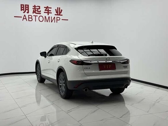 2022 Mazda CX-4 I Рестайлинг, белый, 2482000 рублей - вид 5