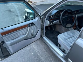 1992 Mercedes-Benz W124 200, серый, 270000 рублей, вид 5