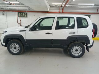 2023 Lada (ВАЗ) Niva Travel I, белый, 990000 рублей, вид 1