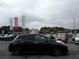 2014 Nissan Leaf (EM57) I (ZE0/AZE0), чёрный, 900000 рублей, вид 4
