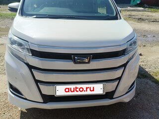 2020 Toyota Noah III (R80) Рестайлинг, белый, 2199000 рублей, вид 1