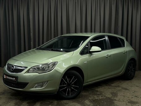 Opel Astra J