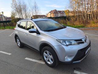 2013 Toyota RAV4 IV (XA40), серебристый, 1540000 рублей, вид 1