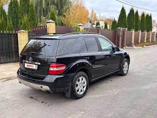 2006 Mercedes-Benz M-Класс 350 II (W164), чёрный, 900000 рублей, вид 4