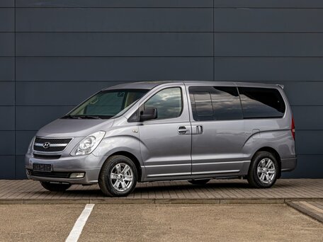 Hyundai Grand Starex I
