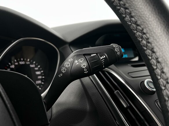 2015 Ford Focus III Рестайлинг, белый, 985000 рублей - вид 17
