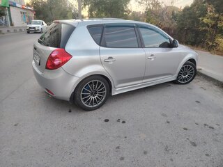2009 Kia Ceed I, серебристый, 715000 рублей, вид 3