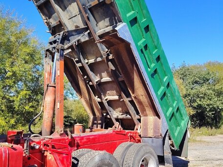 1991 Nissan Diesel, зелёный, 1200000 рублей, вид 3