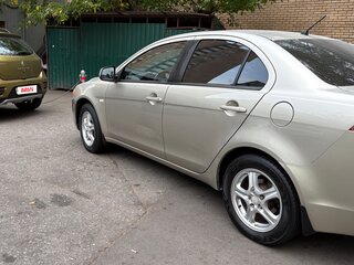2008 Mitsubishi Lancer X, бежевый, 625000 рублей, вид 2