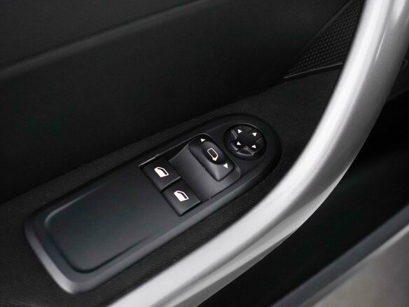 2012 Peugeot 308 I Рестайлинг, белый, 642055 рублей - вид 15