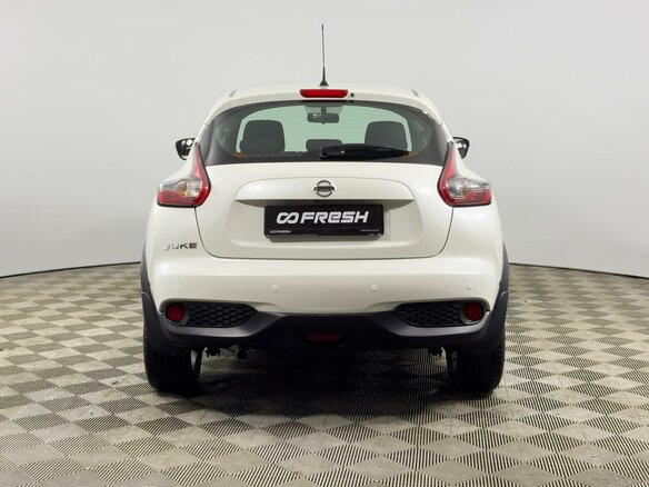 2017 Nissan Juke I Рестайлинг, белый, 1609900 рублей - вид 3
