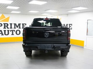 2022 Ram 1500 Crew Cab V, чёрный, 8699000 рублей, вид 5