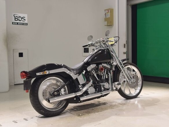1992 Harley-Davidson Springer Softail, чёрный, 958000 рублей - вид 4