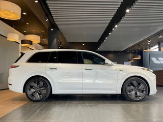 2025 Li Auto (Lixiang) L9 52.3 kWh I Рестайлинг, белый, 11990000 рублей, вид 5