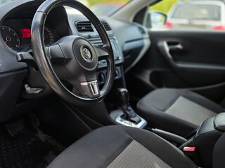 2012 Volkswagen Polo V, чёрный, 750000 рублей, вид 4