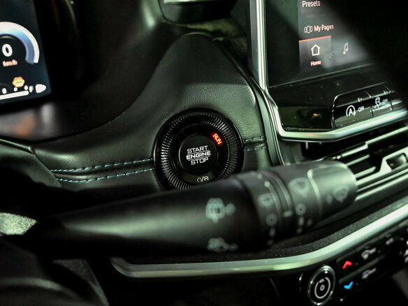 2021 Jeep Compass II Рестайлинг, чёрный, 2390000 рублей - вид 14