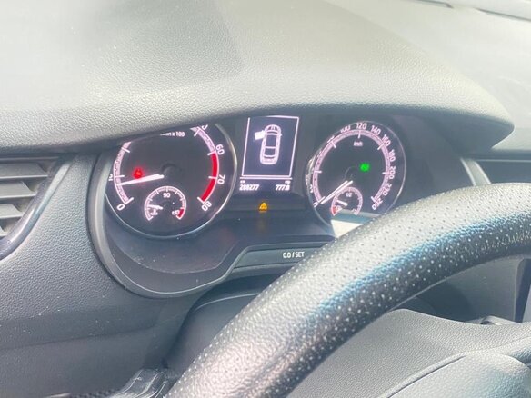2018 Skoda Octavia III (A7) Рестайлинг, белый - вид 13
