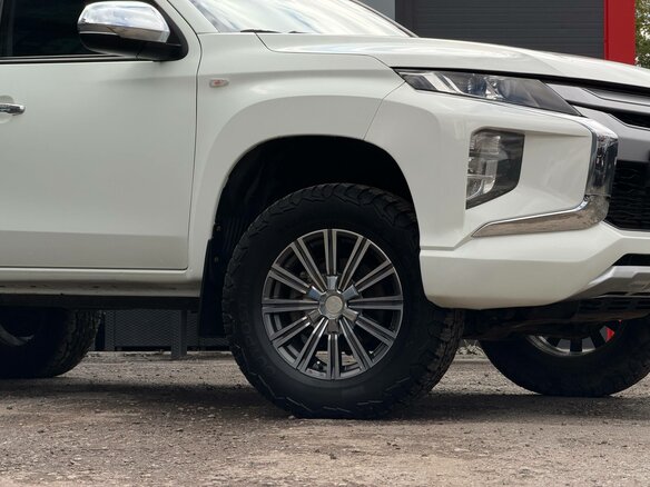 2021 Mitsubishi L200 V Рестайлинг, белый, 2350000 рублей - вид 8