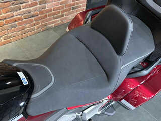 2021 Honda GL 1800 Gold Wing, красный, 3300000 рублей, вид 5