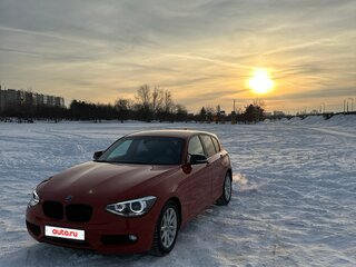 2013 BMW 1 серии 116i II (F20/F21), красный, 900000 рублей, вид 2