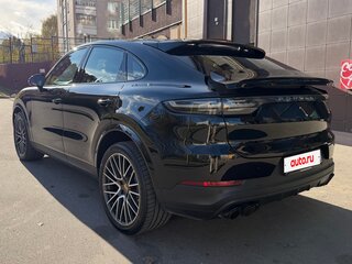 2021 Porsche Cayenne Coupé III, чёрный, 8150000 рублей, вид 3