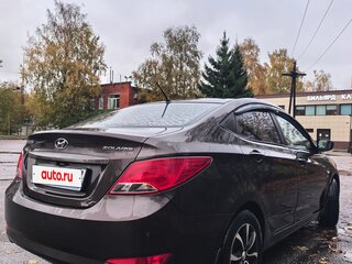 2014 Hyundai Solaris I Рестайлинг, коричневый, 700000 рублей, вид 4