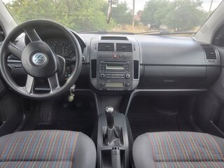 2005 Volkswagen Polo IV Рестайлинг, чёрный, 390000 рублей, вид 3