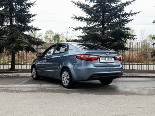 2013 Kia Rio III, голубой, 600000 рублей, вид 2